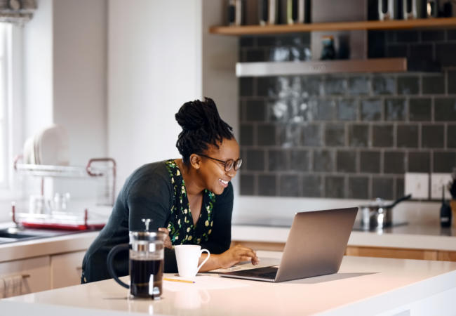 Work-From-Home Online Side Jobs That Can Pay More Than $15/Hour