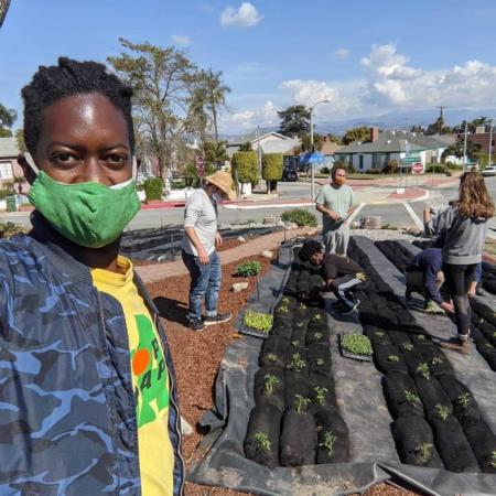 Thanks To This Produce-Subscription Program, South LA Residents Can Feed Their Families