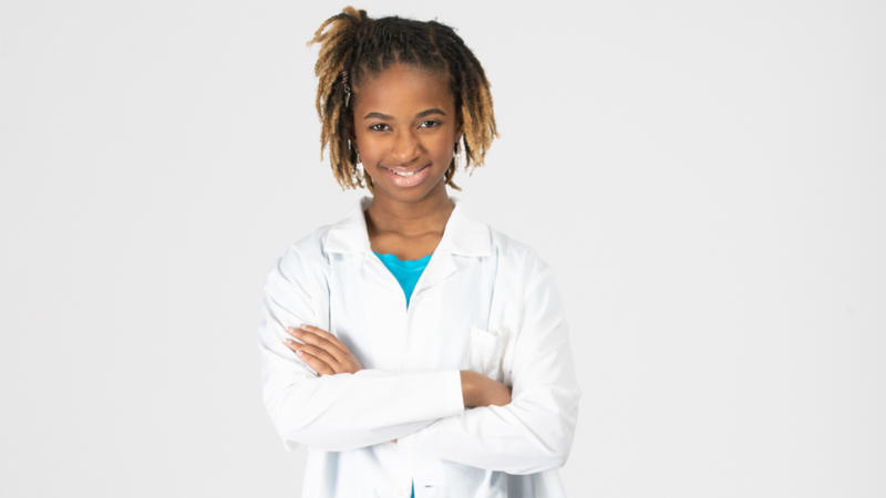 13-Year-Old Alena Wicker Becomes The Youngest Black Person To Be Accepted Into Medical School