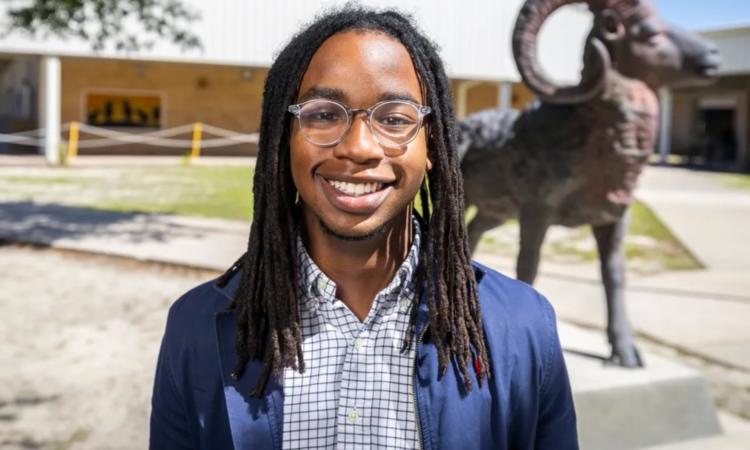 Florida Teen Admitted To All 27 Schools Including Harvard, Receiving $4M In Scholarships