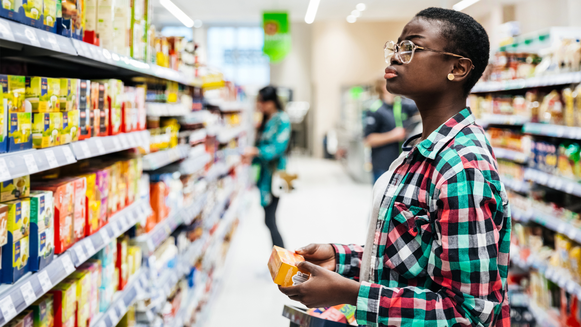 28-Year-Old Donta Rose Opened A $5M Grocery Outlet In His Old North Philadelphia Neighborhood