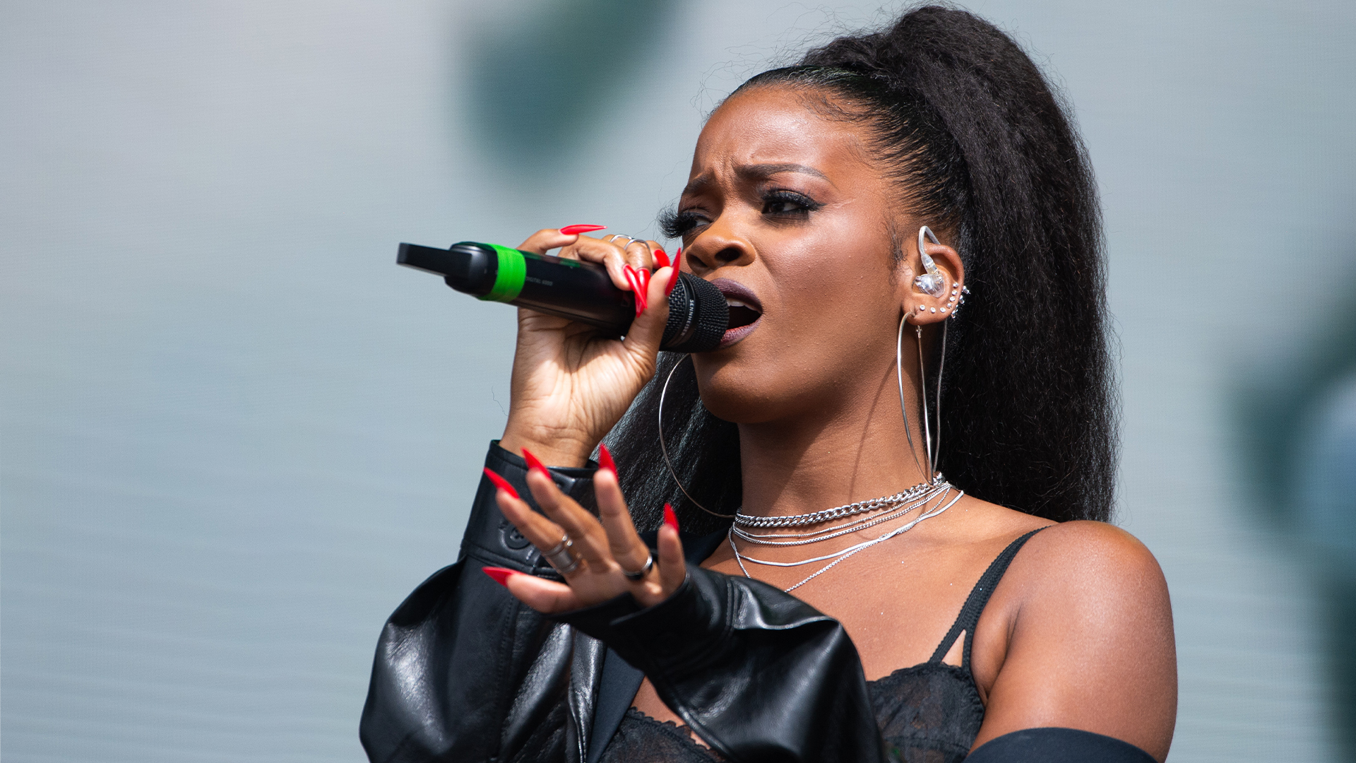 Ari Lennox Reveals How She Spent Her First Check From ‘Shea Butter Baby'