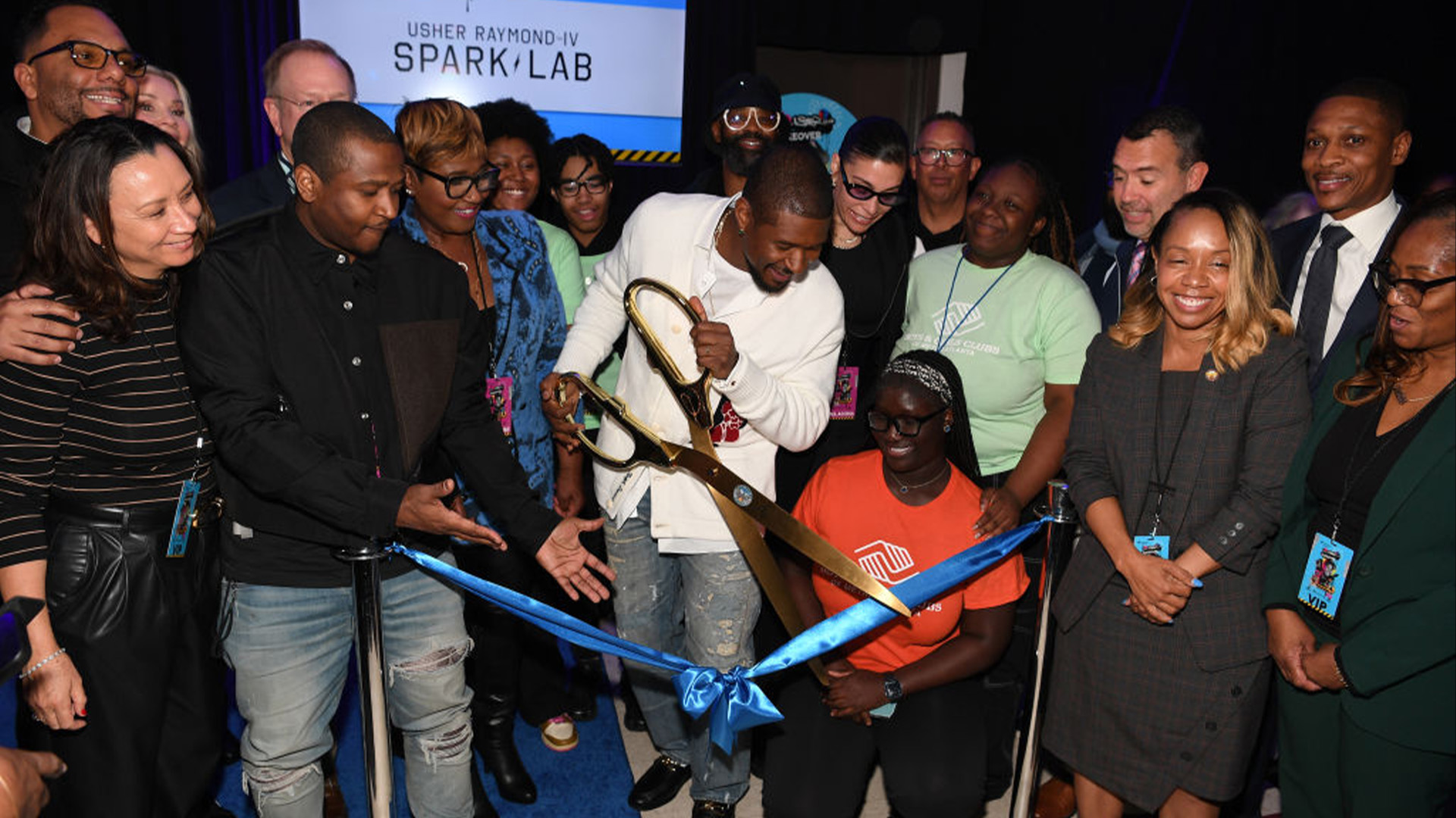 Usher Opens Content Studio For Atlanta Youth At The Boys & Girls Club